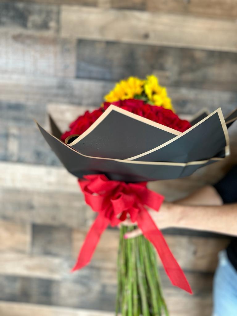 Lady Bug Bouquet - FLOVERS